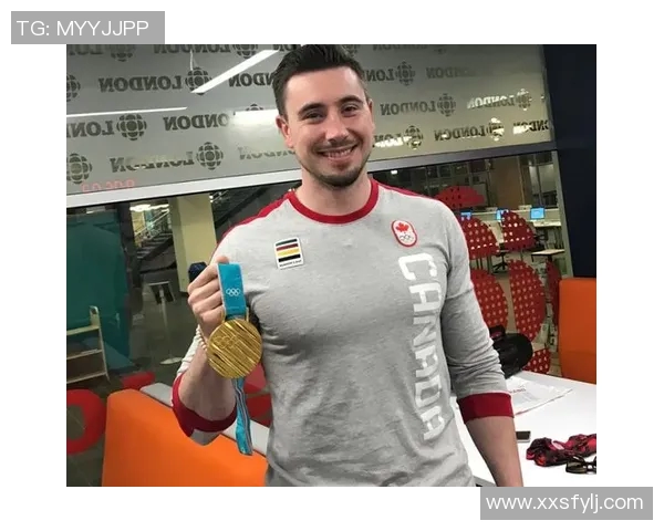 意甲足球明星因肺炎住院治疗球迷们纷纷送上祝福与关心